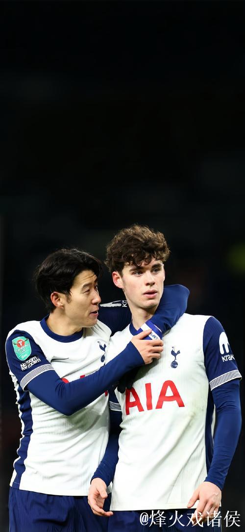 库杜斯:表现需提升;阿奇-格雷渴望控球让我欣慰 库杜斯:表现需提升;阿奇-格雷渴望控球让我欣慰